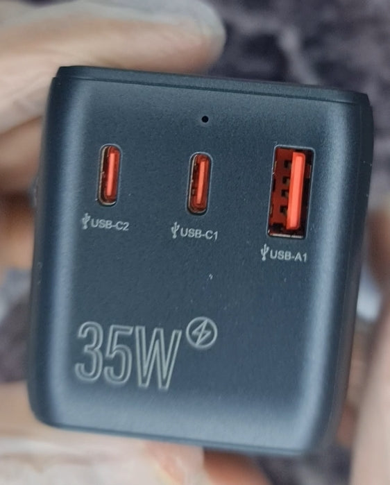 Bast stopcontact PD 35W Reisadapter , socket, 1 USB A, 2Type-C . - N Gadget