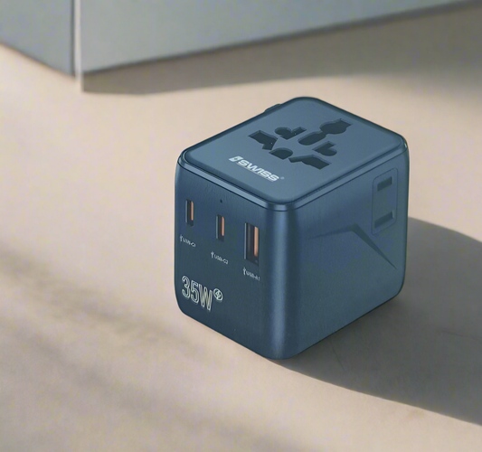 Bast stopcontact PD 35W Reisadapter , socket, 1 USB A, 2Type-C . - N Gadget